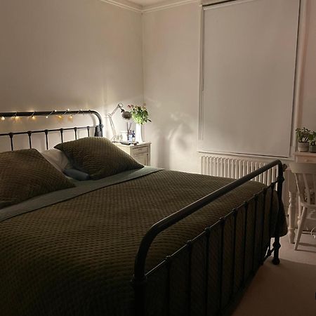 ברייטון 3 Bed Home Sleeps 6 Free Parking מראה חיצוני תמונה